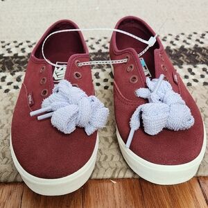 Vans Authentic Low Pro Fat Lace Sneaker